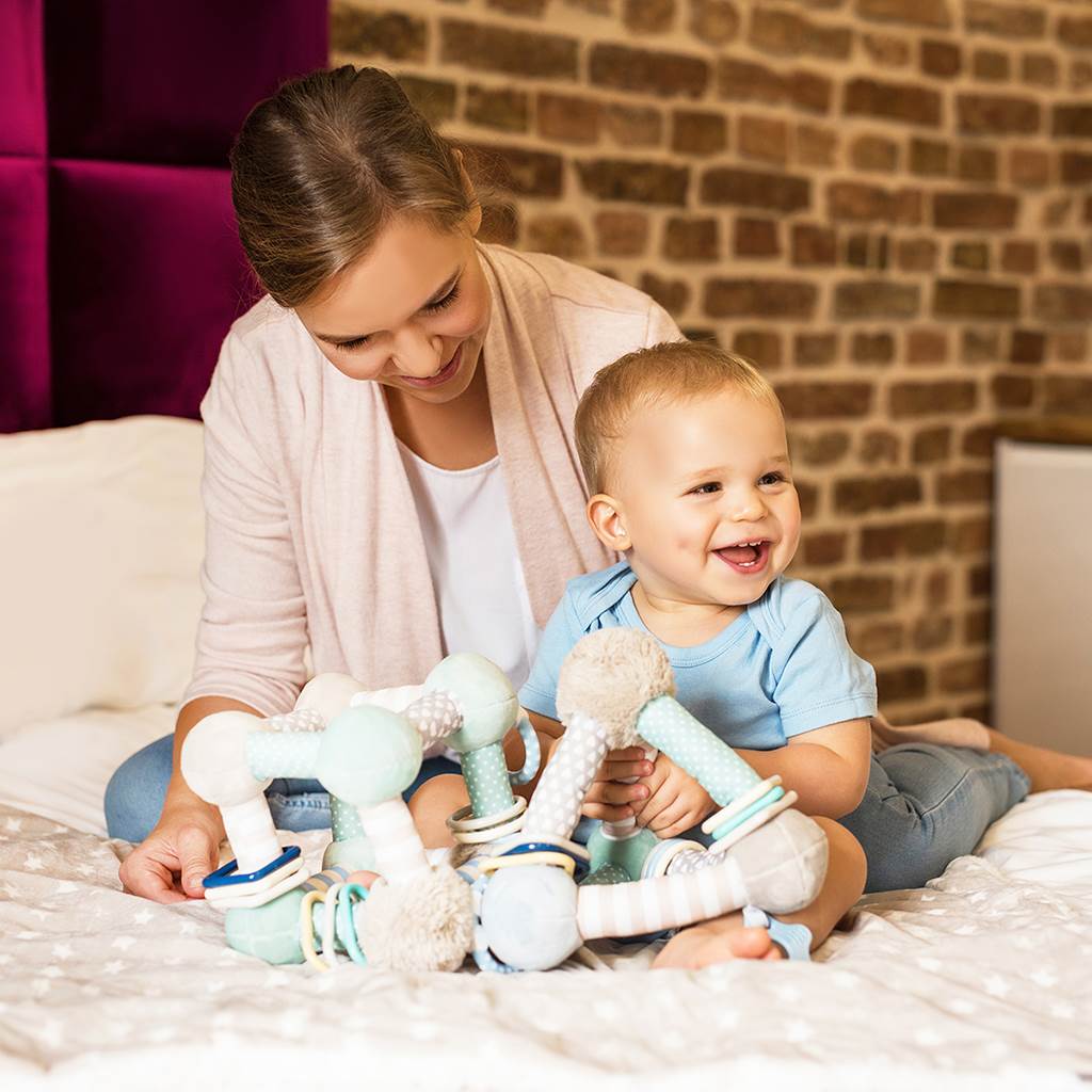 Fejlesztő játék Baby Ono Tiny Yoga blue piramis