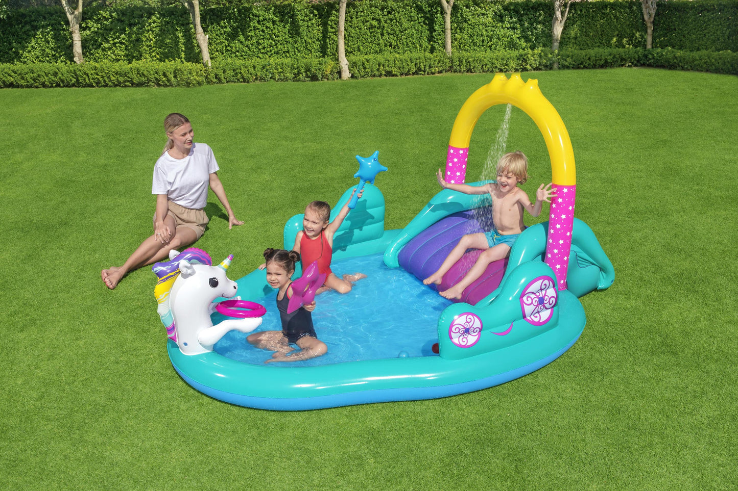 Bestway 53097 felfújható medence/játszótér csúszdával