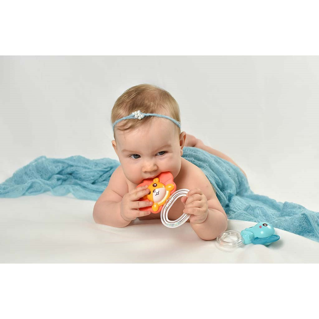 Szilikon rágóka csörgővel Akuku Oroszlán