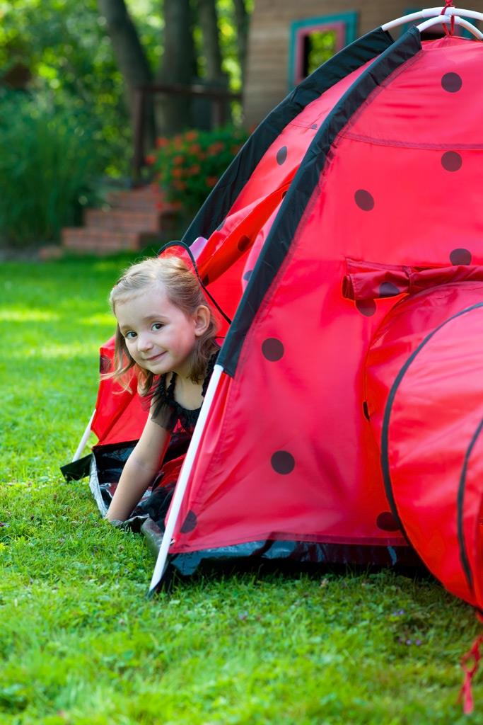 Gyermek sátor Baby Mix Katica alagúttal piros