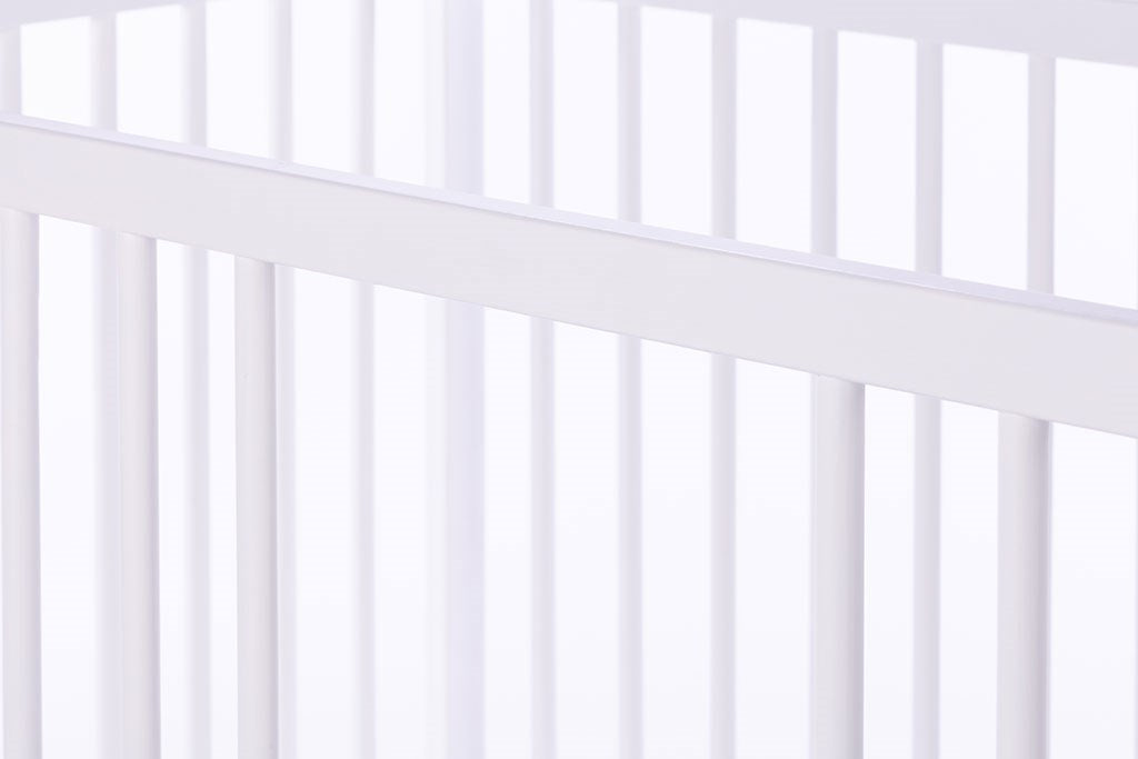 Gyermek kiságy Drewex LULAYA leengedhető oldalráccsal fehér