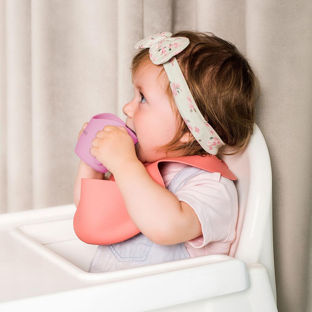 Ergonomikus ivástanuló bögre Baby Ono FLOW rózsaszín