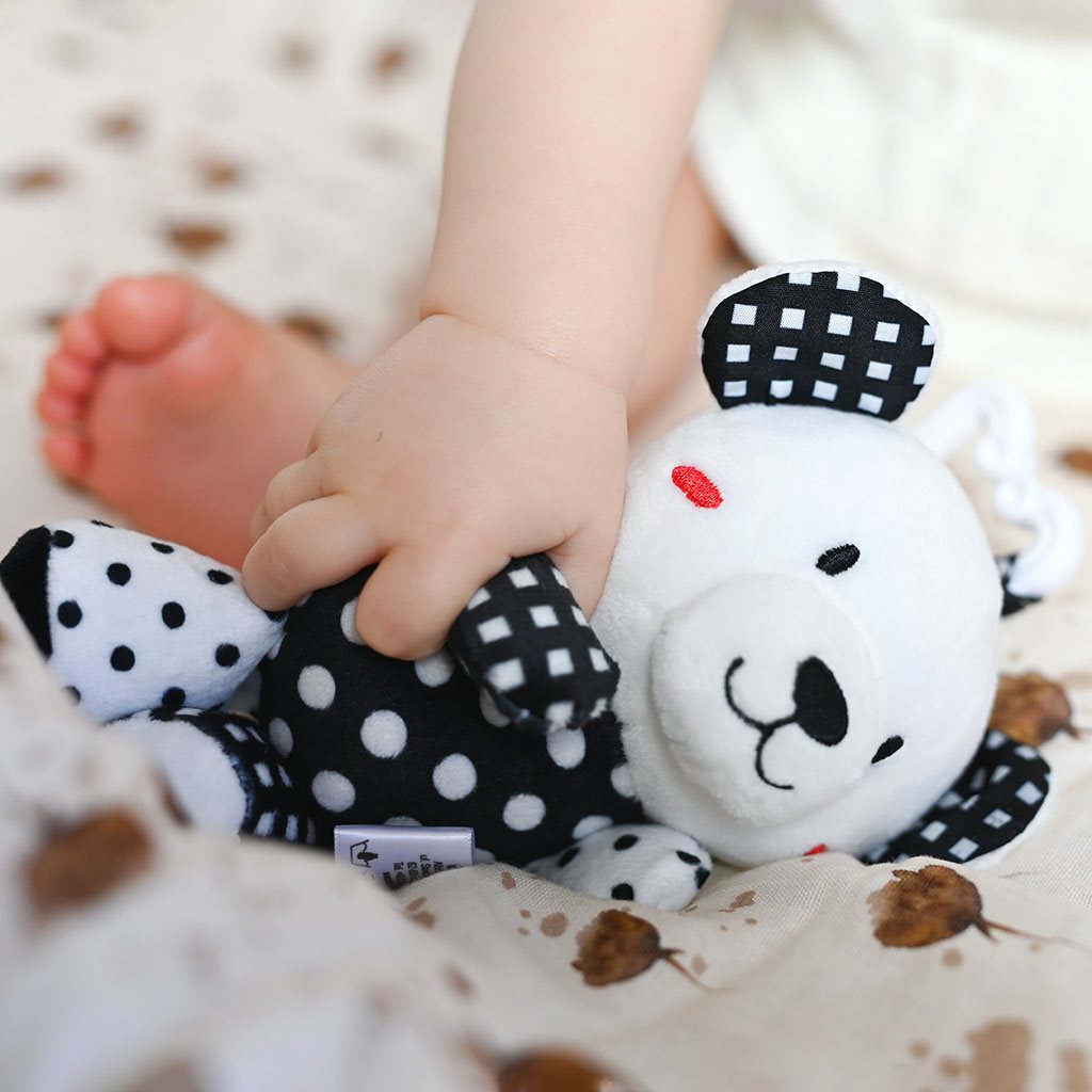 Kontrasztos baba csörgő Akuku Maracas