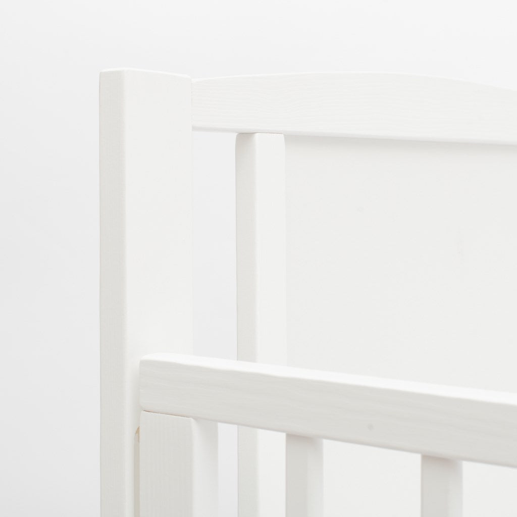 Gyerek kiságy New Baby BEA Zebra leengedhető oldalráccsal fehér