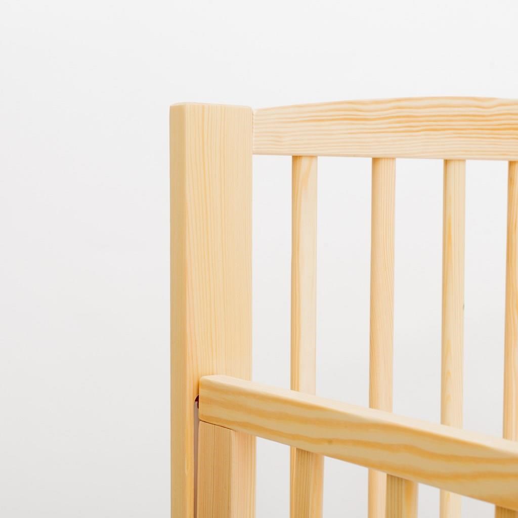 Gyerek kiságy New Baby LILLY leengedhető oldalráccsal és fiókkal természetes