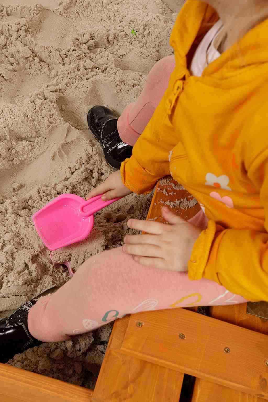 Fa homokozó árnyékoló tetővel Baby Mix 120x120 cm piros-fehér