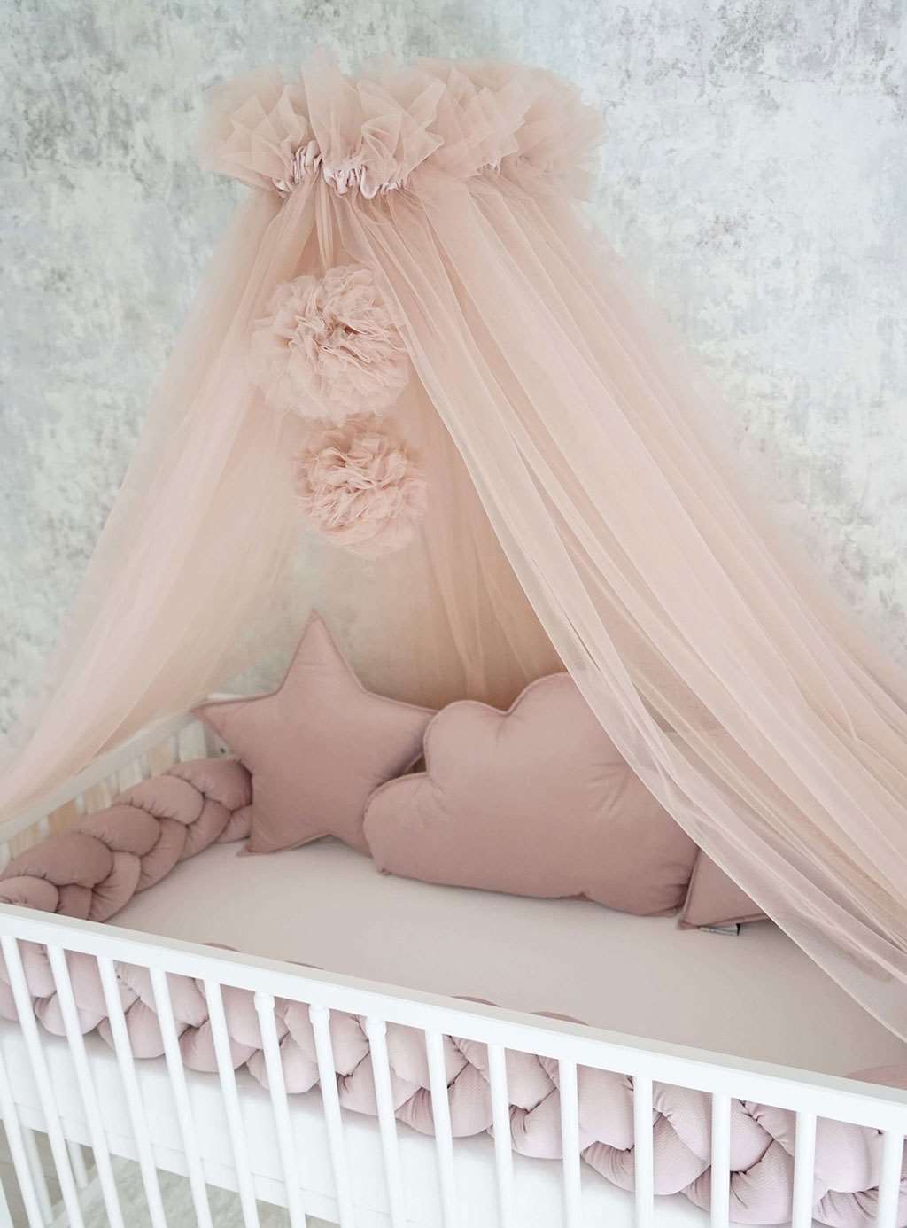 Luxus tüll baldachin pompomokkal Belisima nude