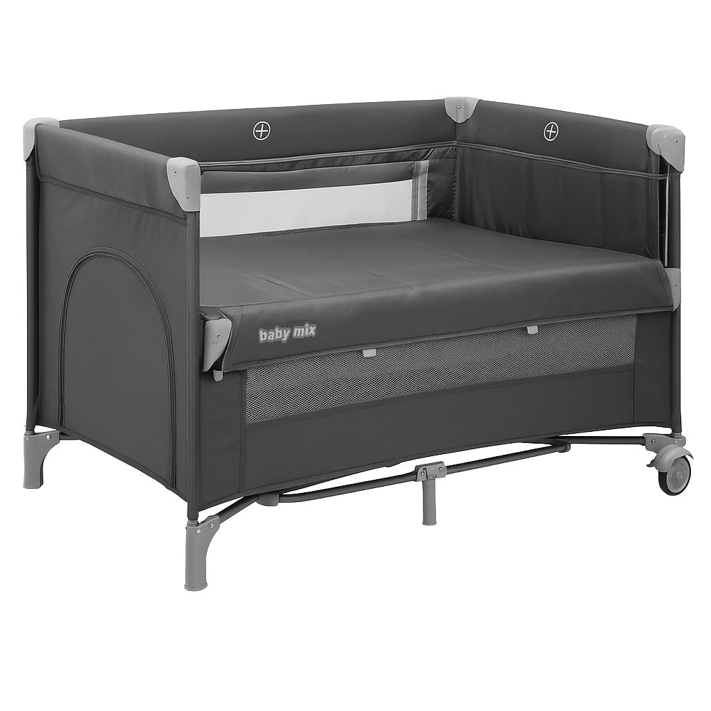 Baba utazóágy kihúzható tálalószekrénnyel Side Baby Mix szürke