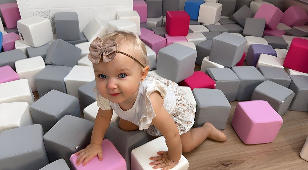 Habkockák - 45 darabos nagy habkocka Pyramida grey white