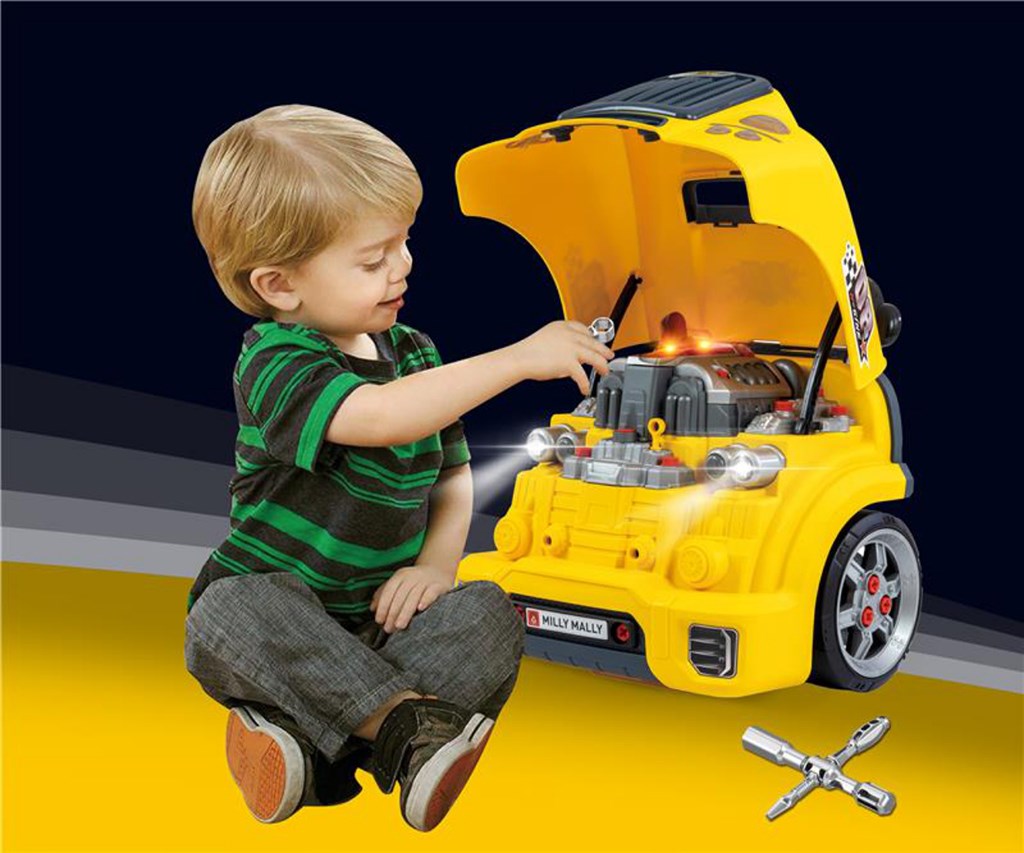 Realisztikus modell az autó elejének nyitható motorháztetőjével, Milly Mally N-GINE yellow