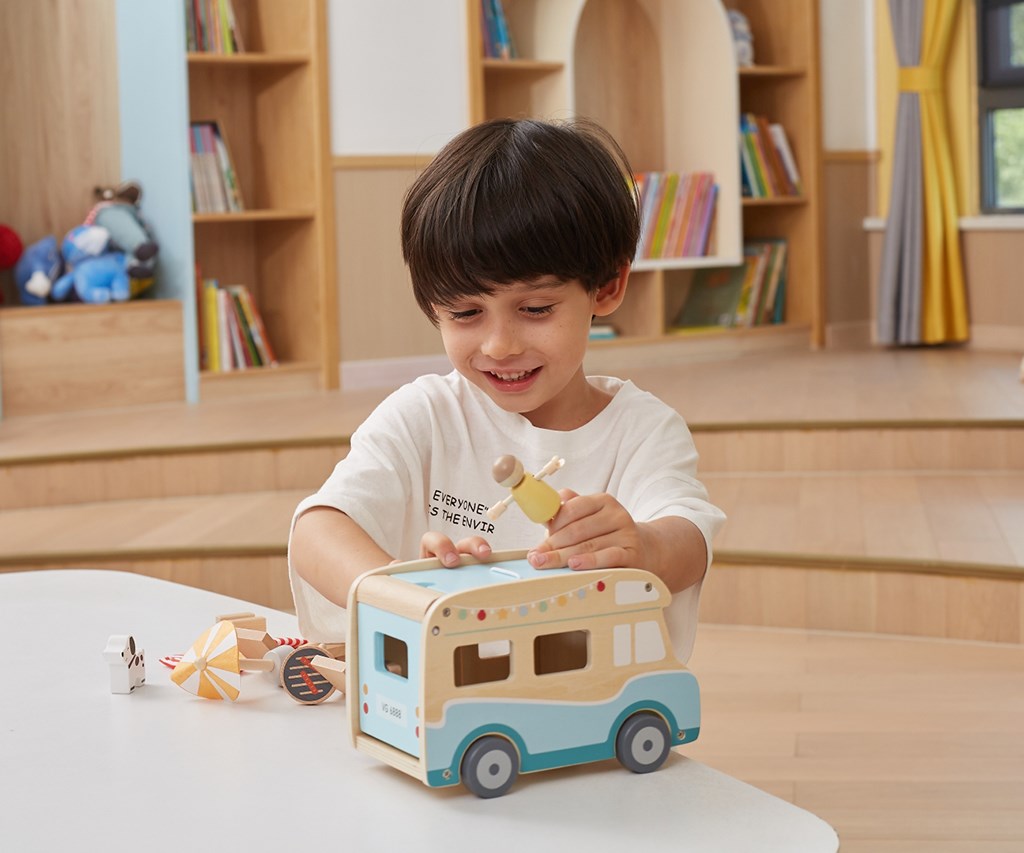 Fa lakóautó (kamper) Viga