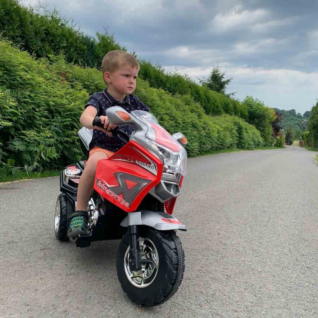Gyermek elektromos motor Baby Mix RACER piros fekete