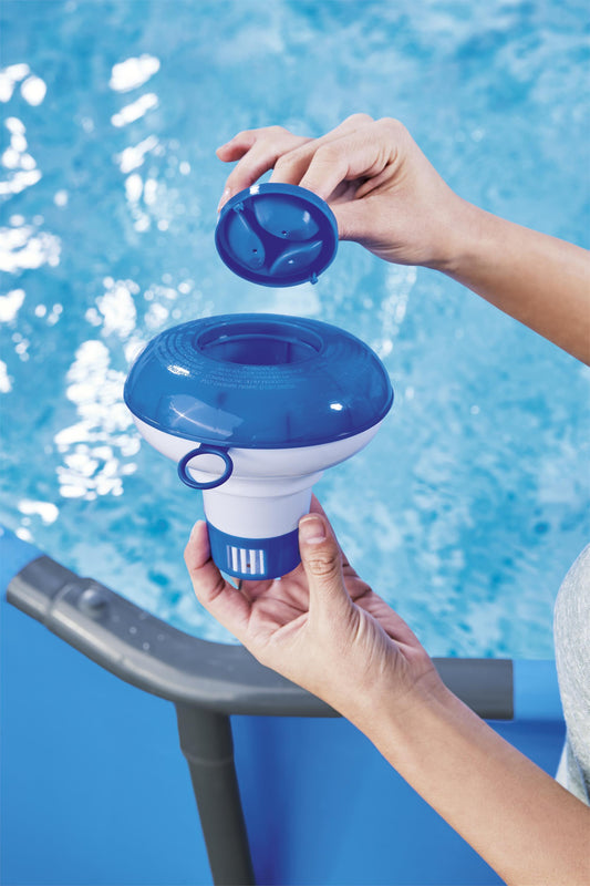 Bestway 58210 úszó medencevegyszer-adagoló