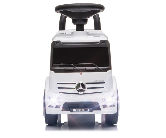 MERCEDES ANTOS fehér jármű